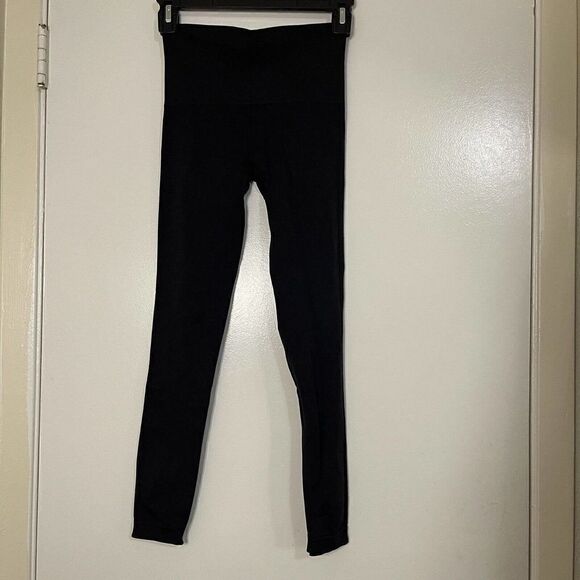 SPANX Black shapewear contour seamless leggings size US small - Picture 2 of 5